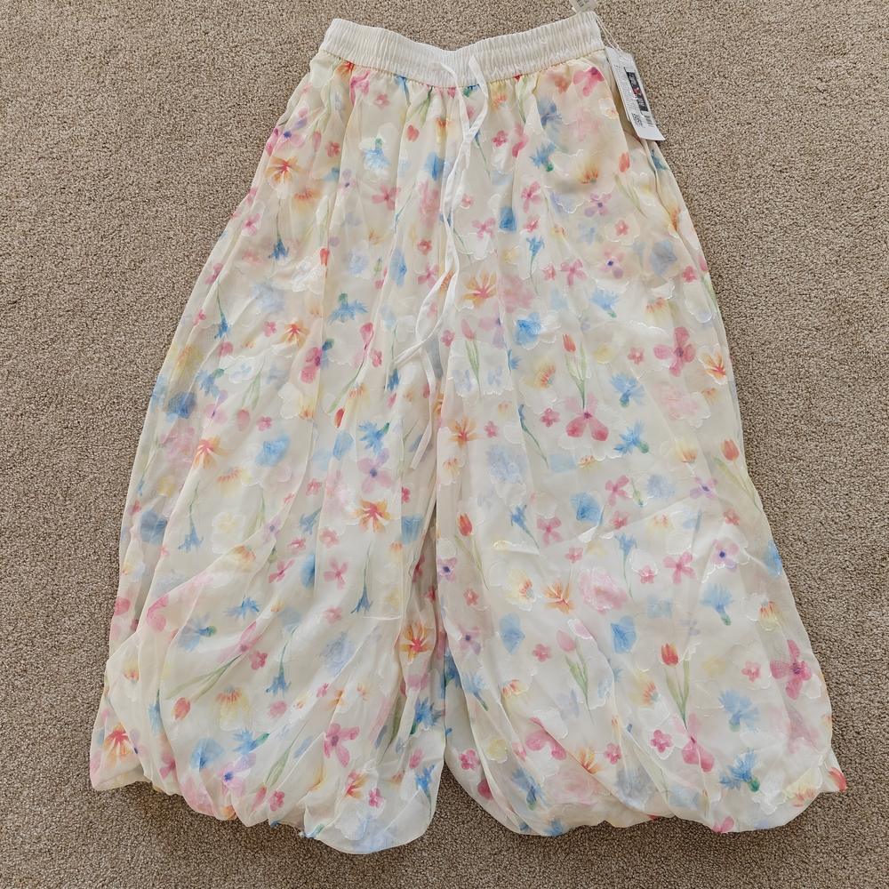 Floral Sheer Wide-Leg Cropped Pants - Cream Floral